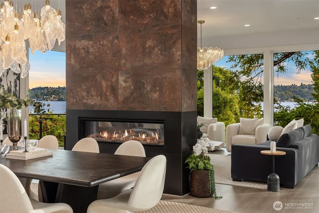 8243 W Mercer Way, Mercer Island, WA 98040