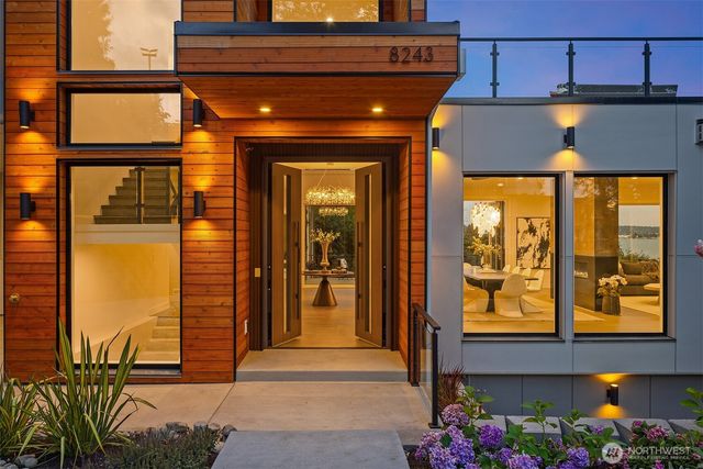 8243 W Mercer Way, Mercer Island, WA 98040