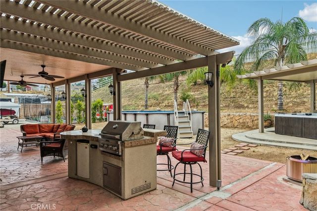 460 Bareback Court, Norco, CA 92860