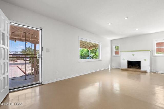 1610 E Hampton Street, Tucson, AZ 85719
