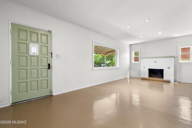 1610 E Hampton Street, Tucson, AZ 85719