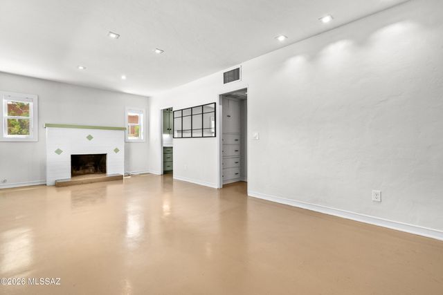 1610 E Hampton Street, Tucson, AZ 85719