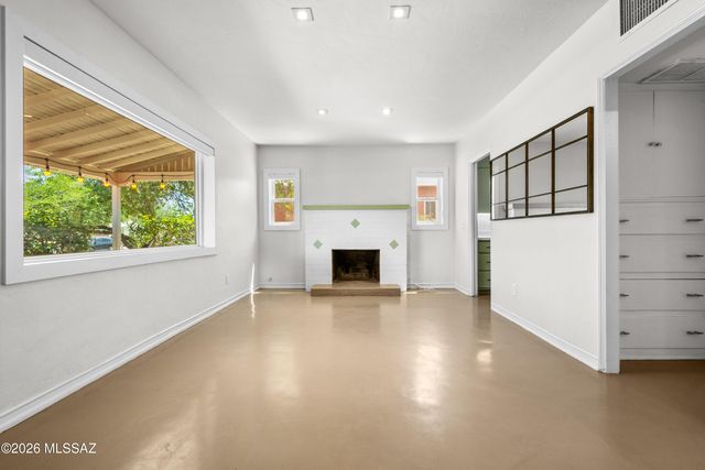 1610 E Hampton Street, Tucson, AZ 85719
