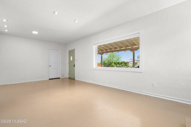 1610 E Hampton Street, Tucson, AZ 85719