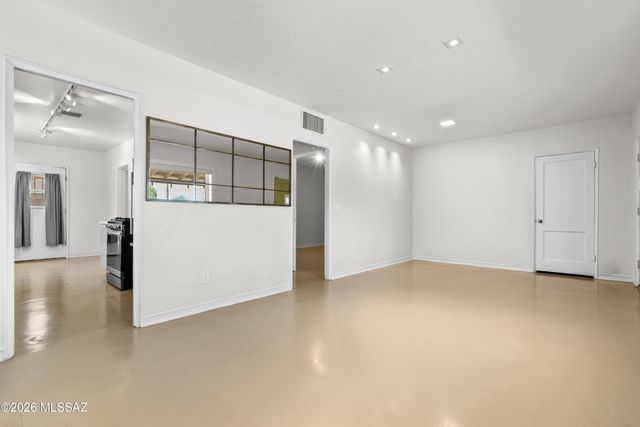 1610 E Hampton Street, Tucson, AZ 85719