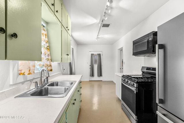 1610 E Hampton Street, Tucson, AZ 85719