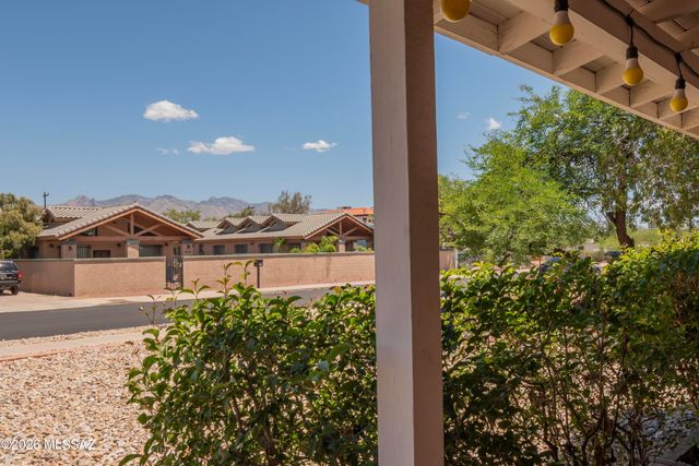 1610 E Hampton Street, Tucson, AZ 85719