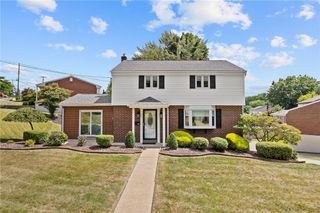 241 Castle Dr, West Mifflin, PA 15122