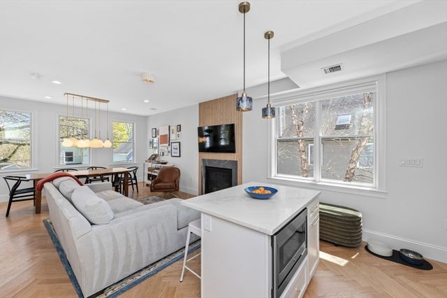 54 Jackson St 2, Cambridge, MA 02140