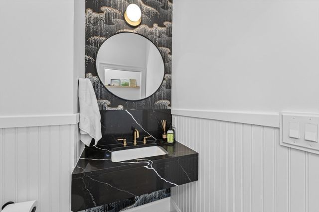 54 Jackson St 2, Cambridge, MA 02140