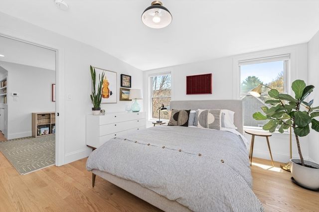 54 Jackson St 2, Cambridge, MA 02140