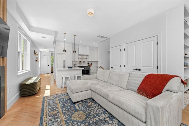 54 Jackson St 2, Cambridge, MA 02140