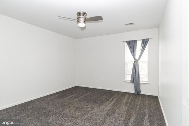 6 MINTWOOD DR, Fredericksburg, VA 22405