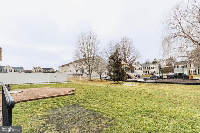 6 MINTWOOD DR, Fredericksburg, VA 22405