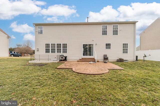 6 MINTWOOD DR, Fredericksburg, VA 22405
