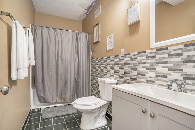 9415 Erie, Shelby, MI 49455