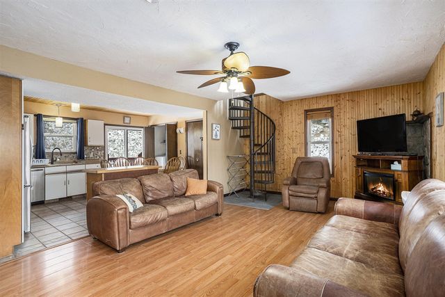 9415 Erie, Shelby, MI 49455