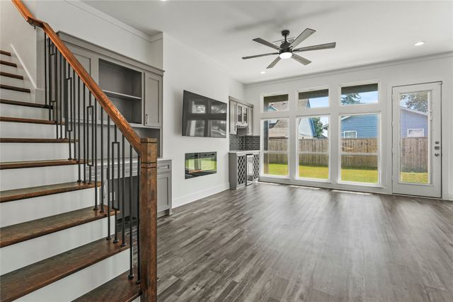 1916 Shaw Street, Dallas, TX 75212