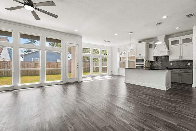 1916 Shaw Street, Dallas, TX 75212