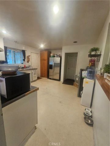 842 E Yale Street, Ontario, CA 91764