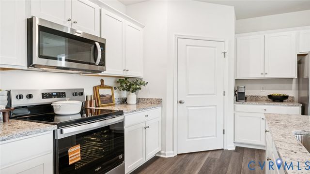 3808 Crow's Nest Ct, Hopewell, VA 23860