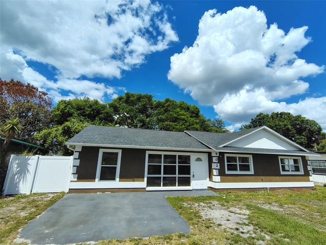 902 N THACKER AVENUE, Kissimmee, FL 34741
