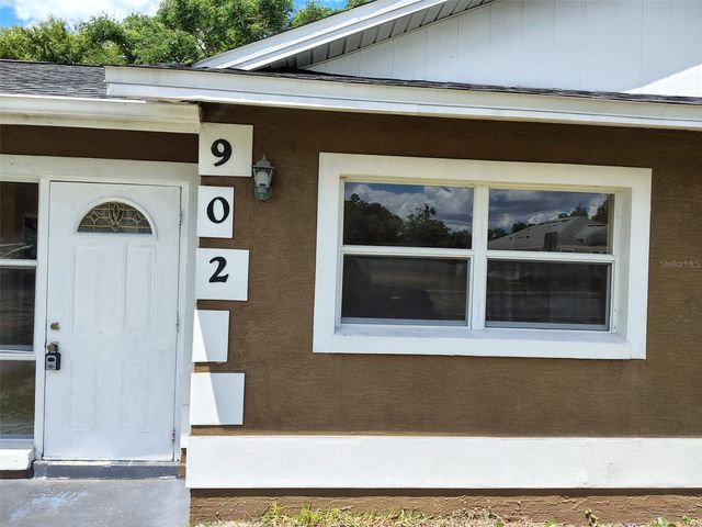 902 N THACKER AVENUE, Kissimmee, FL 34741