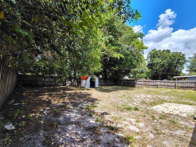 902 N THACKER AVENUE, Kissimmee, FL 34741