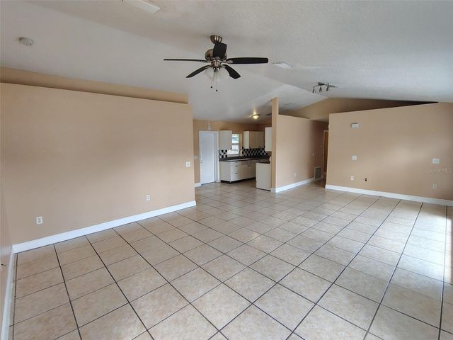 902 N THACKER AVENUE, Kissimmee, FL 34741