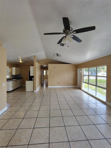 902 N THACKER AVENUE, Kissimmee, FL 34741