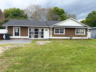 902 N THACKER AVENUE, Kissimmee, FL 34741