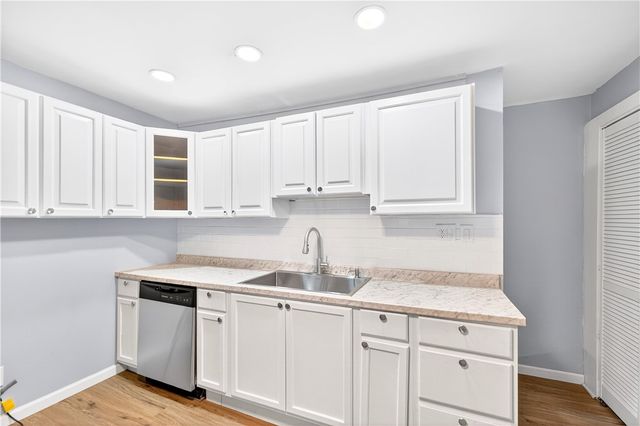 93 Old 51 Rd, Perryopolis, PA 15473