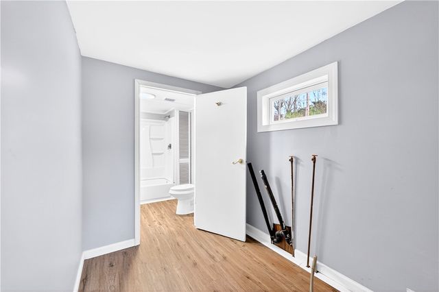 93 Old 51 Rd, Perryopolis, PA 15473