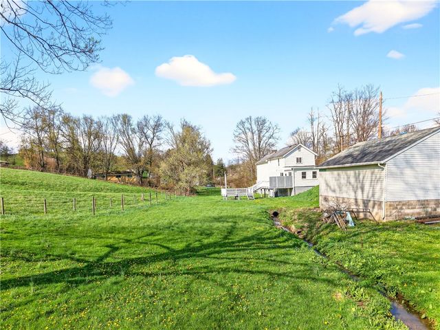 93 Old 51 Rd, Perryopolis, PA 15473