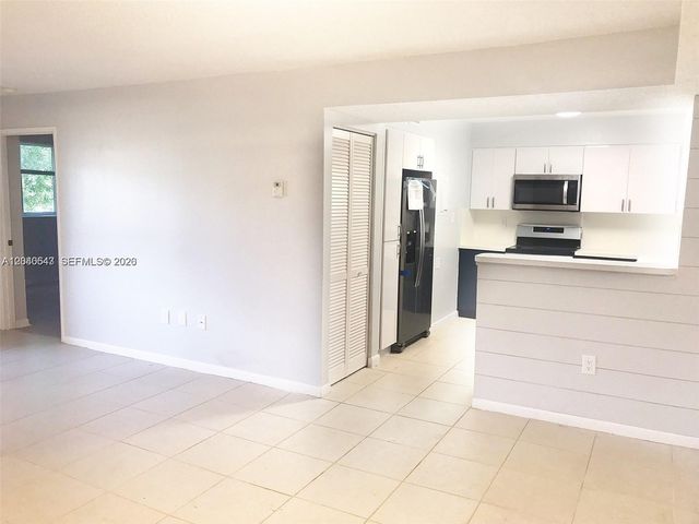 14971 SW 82nd Lane 20308, Miami, FL 33193