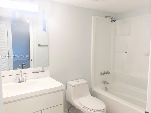 14971 SW 82nd Lane 20308, Miami, FL 33193