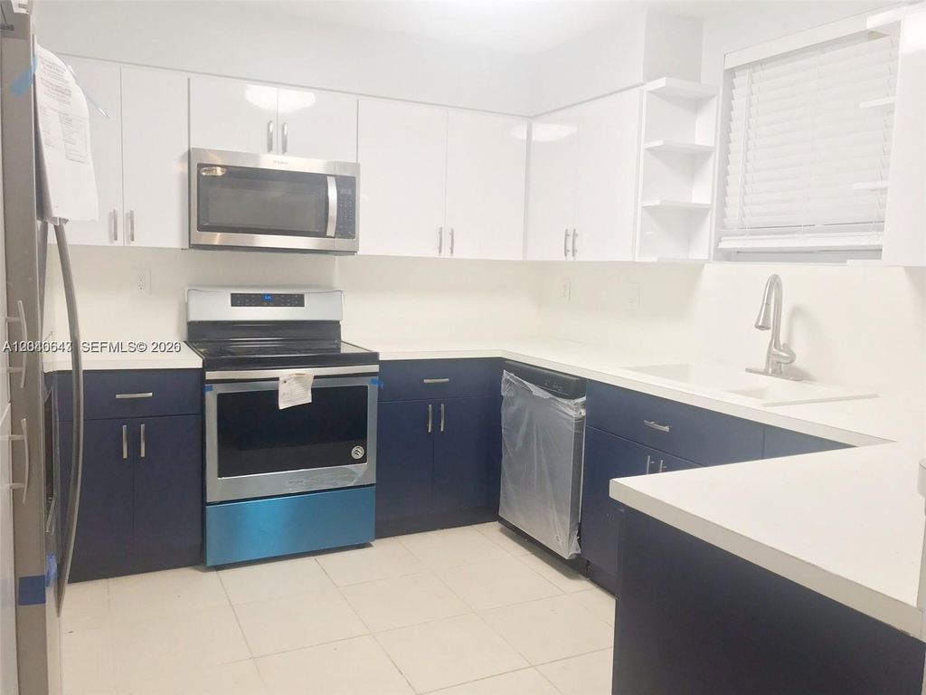 14971 SW 82nd Lane 20308, Miami, FL 33193