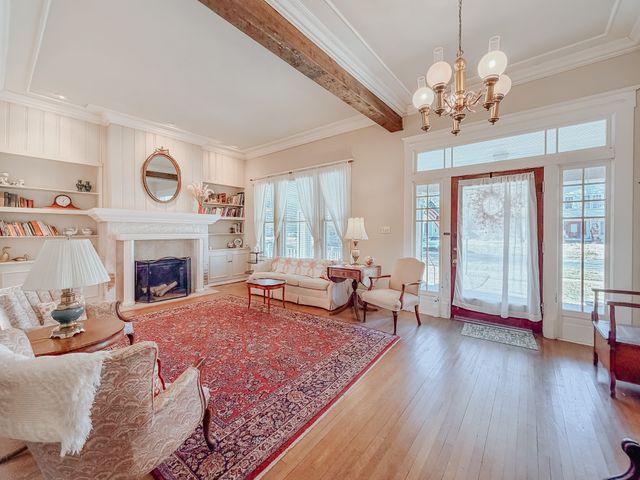 1529 W 4th Avenue, Corsicana, TX 75110