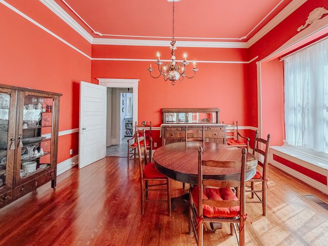 1529 W 4th Avenue, Corsicana, TX 75110