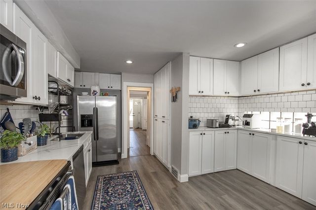 982 Roanoke Road, Cleveland Heights, OH 44121