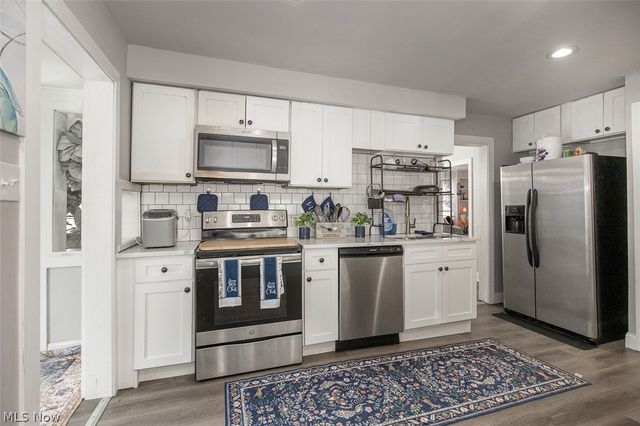 982 Roanoke Road, Cleveland Heights, OH 44121
