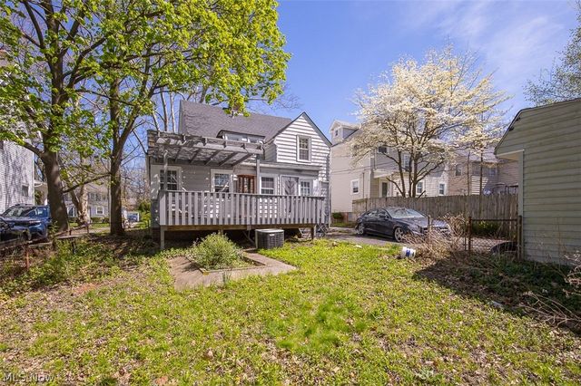 982 Roanoke Road, Cleveland Heights, OH 44121