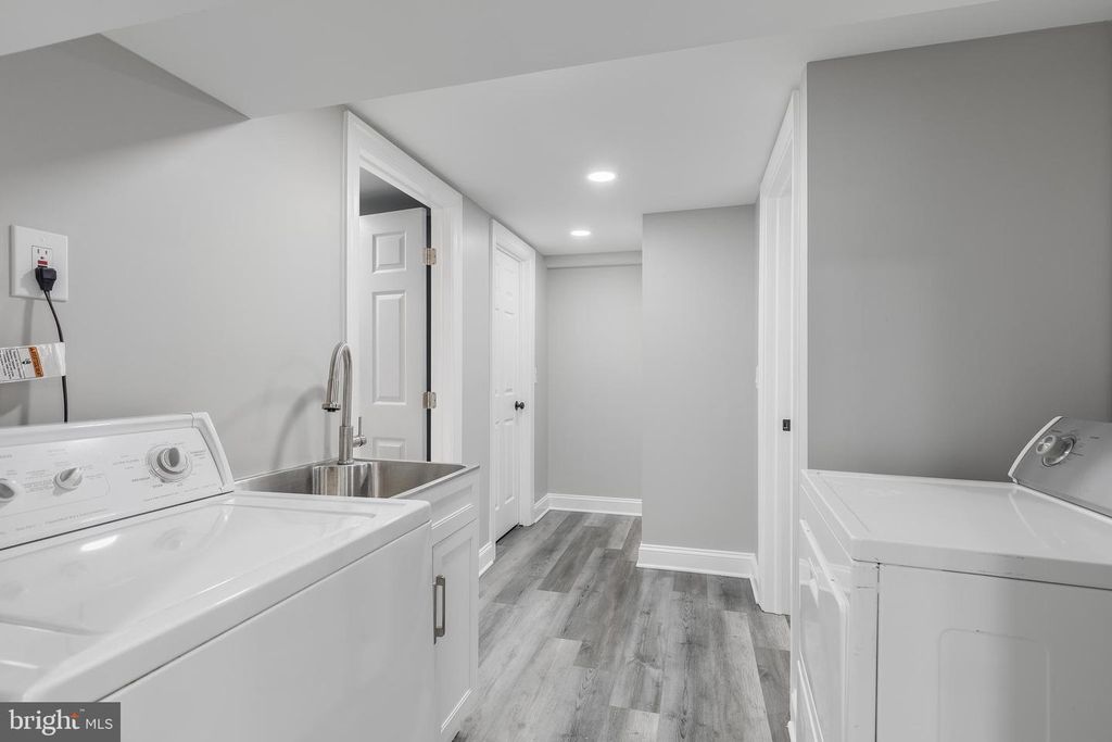 Image 25 of property listing at 1324 DENBRIGHT RD, Catonsville, MD 21228