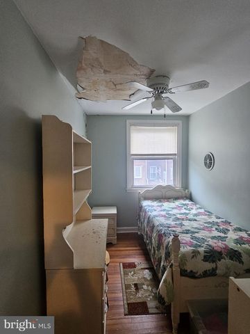 6136 N WARNOCK ST, Philadelphia, PA 19141