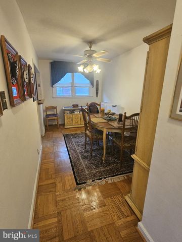 6136 N WARNOCK ST, Philadelphia, PA 19141