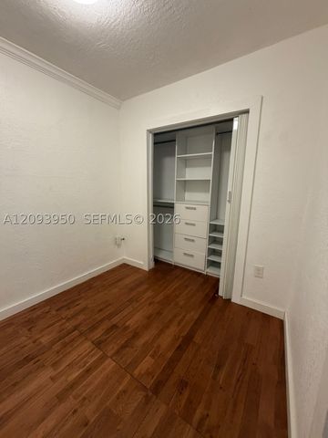 1330 W 54th St 310C, Hialeah, FL 33012