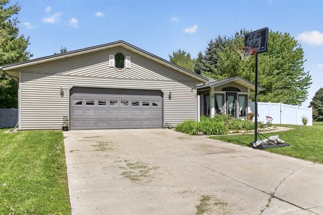 309 Forest Street, Fox Lake, WI 53933