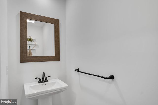 902 SOUTHWOOD DRIVE, Shippensburg, PA 17257