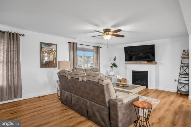 902 SOUTHWOOD DRIVE, Shippensburg, PA 17257