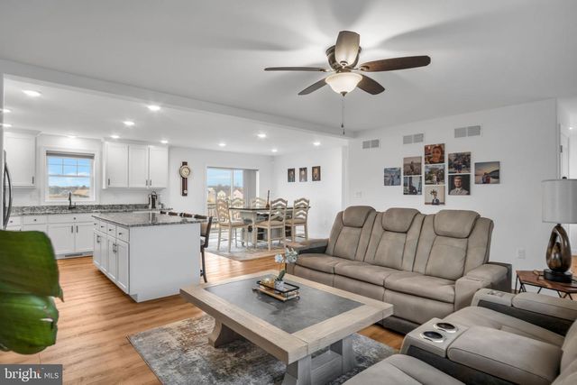 902 SOUTHWOOD DRIVE, Shippensburg, PA 17257